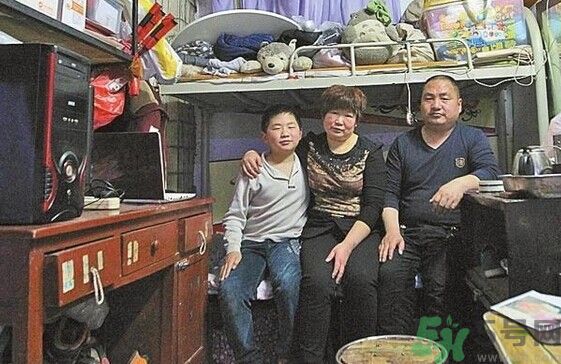住窩棚夫婦倆十多年堅守女兒失蹤路口 如何預(yù)防孩子走失？