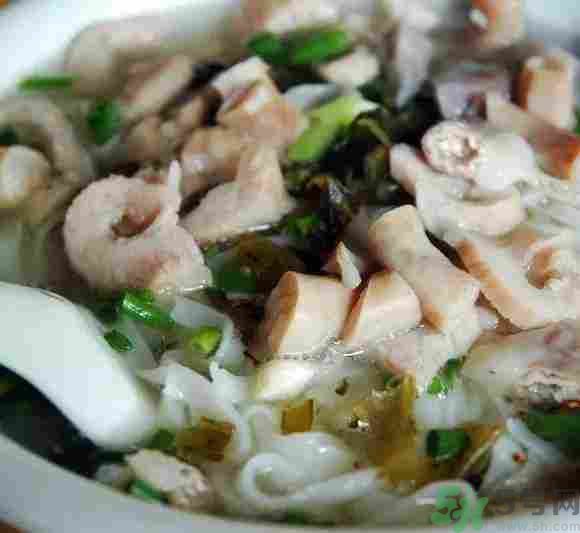 早餐吃面還是包子比較好？早餐吃包子和面健康嗎？