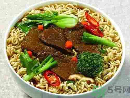 早餐吃面還是包子比較好？早餐吃包子和面健康嗎？