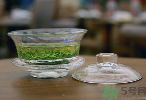 信陽(yáng)毛尖有什么功效？信陽(yáng)毛尖怎樣沖泡？