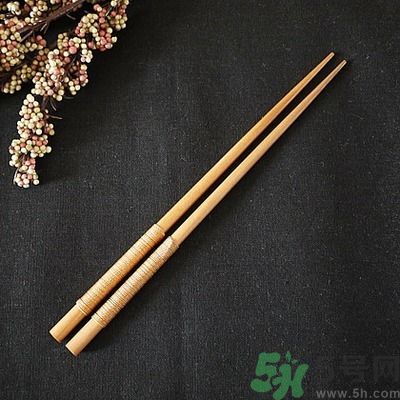 筷子要多久換一次才好？怎么用筷子最健康？