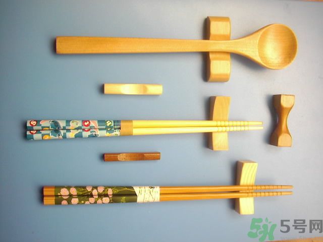 筷子要多久換一次才好？怎么用筷子最健康？