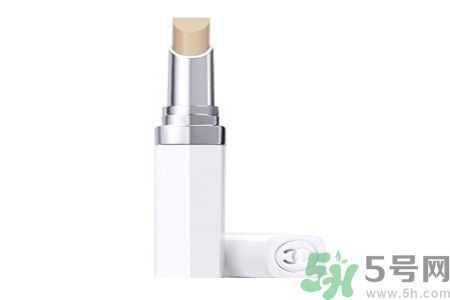 香奈兒珍珠光采遮瑕筆適合什么年齡？