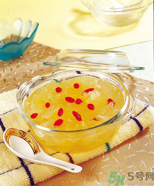 枸杞可以和銀耳一起煮嗎？吃枸杞有什么禁忌？