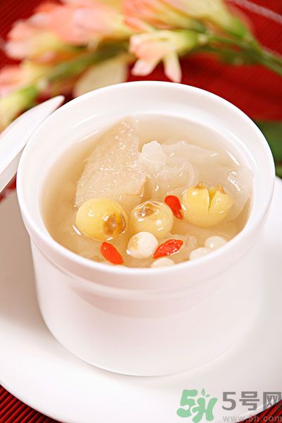 枸杞可以和銀耳一起煮嗎？吃枸杞有什么禁忌？