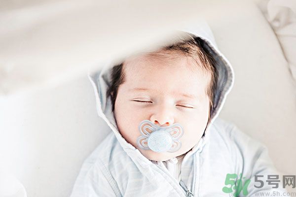 試管嬰兒健康嗎？試管嬰兒對孕婦會有什么危害？