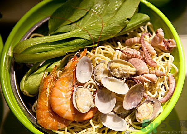 蝦和櫻桃能一起吃嗎？蝦和櫻桃一起吃好不好？