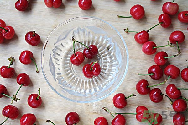 櫻桃和番茄能一起吃嗎？櫻桃和西紅柿能一起吃嗎？