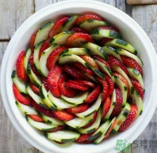 減肥蔬菜沙拉怎么做？減肥蔬菜沙拉的做法有哪些？