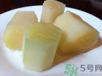 甘蔗中間發(fā)黑可以吃嗎？甘蔗中間發(fā)黑吃了好不好？