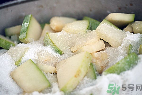 荷葉冬瓜減肥茶有什么功效？荷葉冬瓜減肥茶適宜什么人喝？