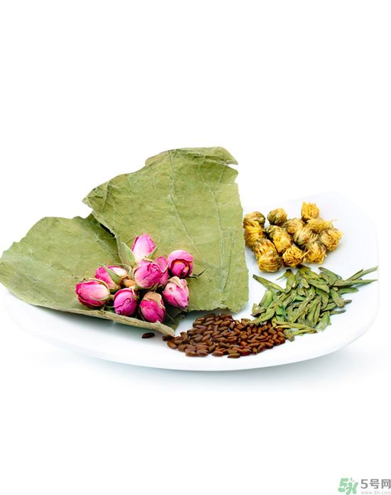 荷葉冬瓜減肥茶的做法是什么？喝荷葉冬瓜減肥茶有什么注意事項(xiàng)？