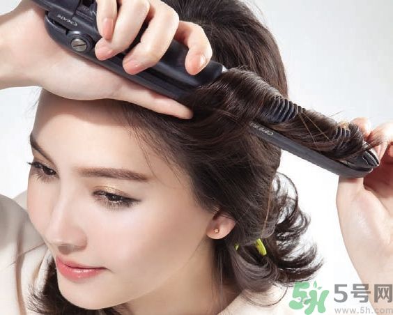 中長微卷鮑伯頭怎么弄？大人味浪漫鮑伯頭