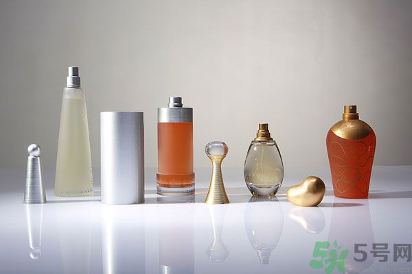 上班用什么香水好？怎樣挑選合適場合的香水