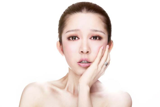 蘭薇兒水漾CC霜怎么樣？蘭薇兒水漾CC霜好用嗎？