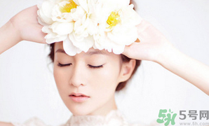 詩(shī)莉薇松茸.瑾皙亮妍絲悅精華水好用嗎？詩(shī)莉薇松茸.瑾皙亮妍絲悅精華水適合什么年齡？