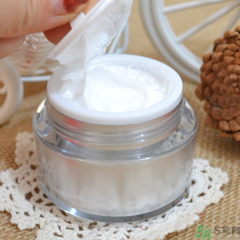 詩(shī)莉薇石斛.水漾肌活潔面膏適合什么膚質(zhì)？詩(shī)莉薇石斛.水漾肌活潔面膏好用嗎？