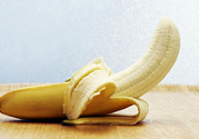 香蕉皮裂開了還能吃嗎？香蕉皮為什么會(huì)裂開？
