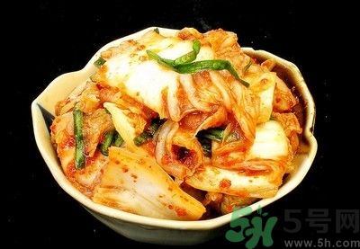 白菜隔夜了還能吃嗎？白菜隔夜怎么吃？