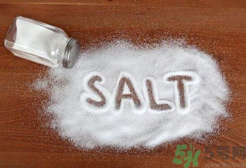 鹽可以去黑頭嗎？怎么用鹽去黑頭？