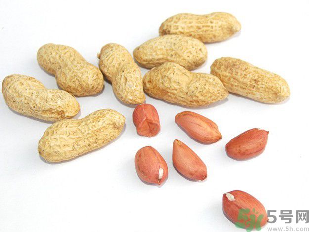 花生可以美白牙齒嗎？怎么用花生美白牙齒？