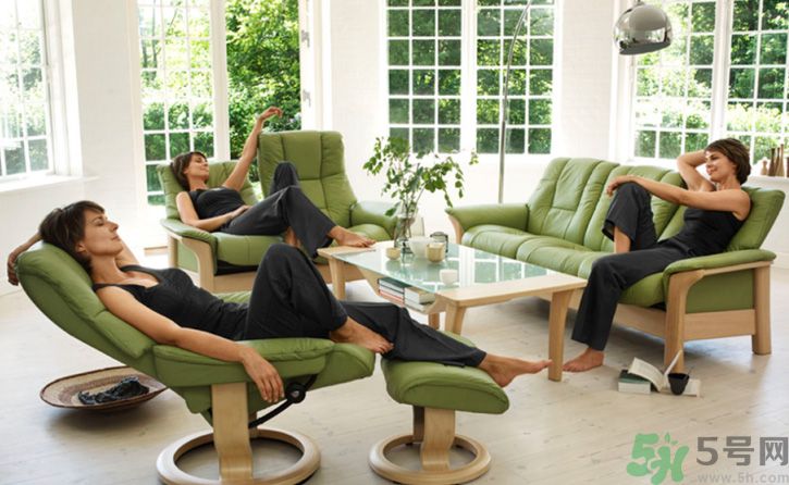 一個人適合什么樣的沙發(fā)？選購沙發(fā)要注意什么？