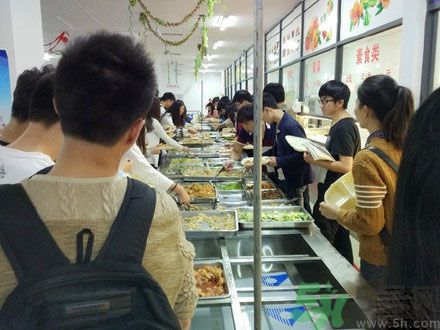 高校10元自助餐有什么？高校10元自助餐怎么樣？