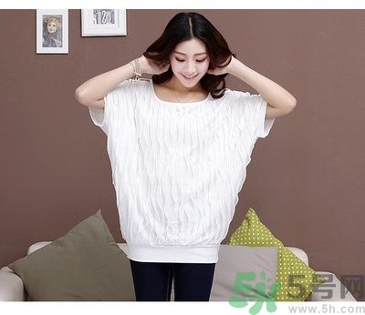 白衣服發(fā)黃要怎么清洗？白衣服發(fā)黃要怎么辦？