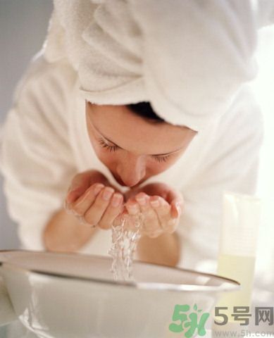 魔法越菲水活盈潤面貼膜怎么樣？魔法越菲水活盈潤面貼膜好用嗎？