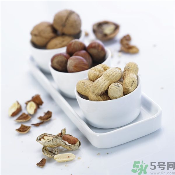 吃堅(jiān)果有什么好處？吃堅(jiān)果要注意什么？