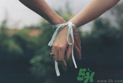 用醋泡手可以護(hù)膚嗎？怎么用醋泡手？