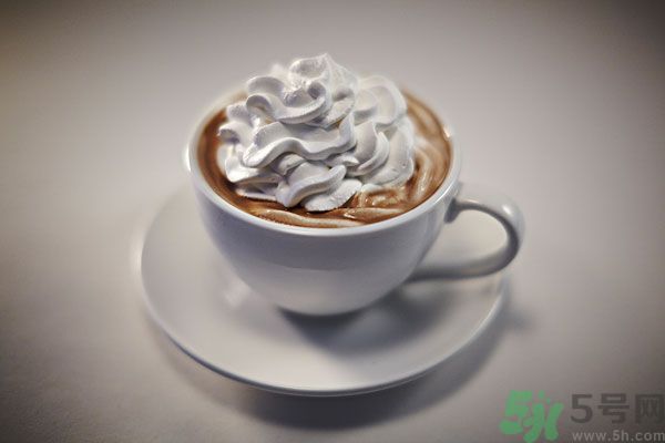 綠山咖啡價(jià)格是多少錢一斤？綠山咖啡和藍(lán)山咖啡哪個(gè)貴