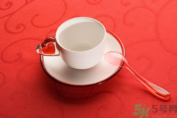 綠山咖啡價(jià)格是多少錢一斤？綠山咖啡和藍(lán)山咖啡哪個(gè)貴