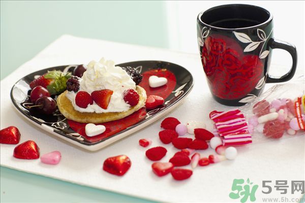 櫻桃能煮熟吃嗎？櫻桃煮了可以吃嗎？