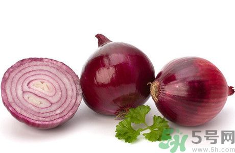 感冒能吃洋蔥嗎?感冒吃洋蔥會(huì)不會(huì)上火 感冒能吃洋蔥嗎?感冒吃洋蔥會(huì)不會(huì)上火