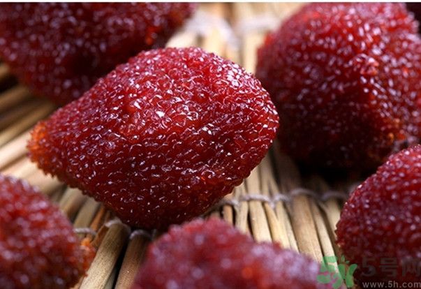 楊梅和肉是相克的嗎?楊梅和肉能一起吃嗎 楊梅和肉是相克的嗎?楊梅和肉能一起吃嗎