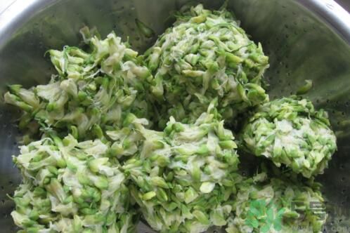 槐花怎么做好吃？槐花的做法有哪些？