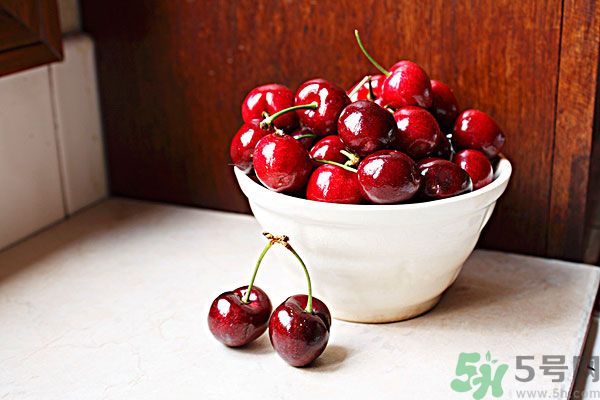 過(guò)多食用櫻桃可能中毒