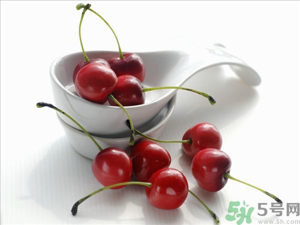 來(lái)月經(jīng)能吃櫻桃嗎？經(jīng)期吃櫻桃好嗎？