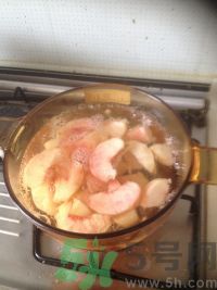 寶寶可以吃桃子嗎？寶寶吃桃子好不好？