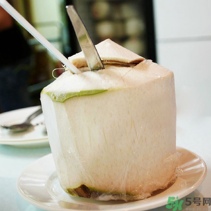 椰子可以放冰箱嗎？椰子放冰箱容易壞嗎？