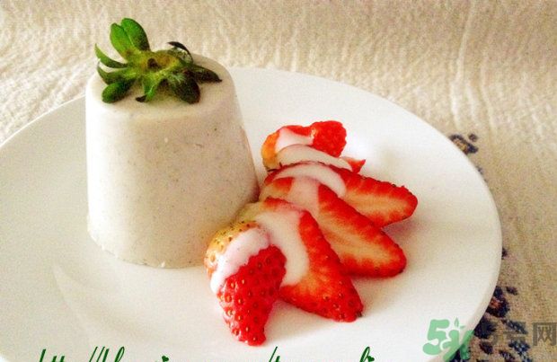 什么是草莓牛奶羊羹？草莓牛奶羊羹怎么做？