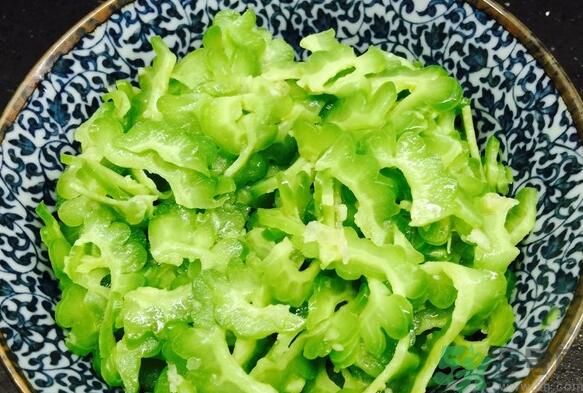 吃苦瓜可以祛痘嗎？苦瓜怎樣吃可以祛痘？