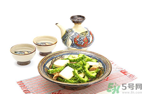 夏天吃苦瓜有什么好處？夏天吃苦瓜好嗎？