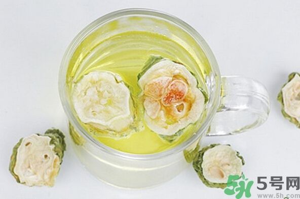 苦瓜泡水喝有什么好處？苦瓜泡水喝好嗎？