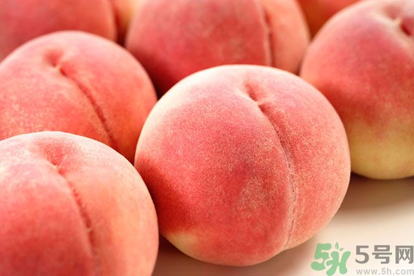 吃桃子會脹氣嗎？吃桃子注意事項(xiàng)有哪些？