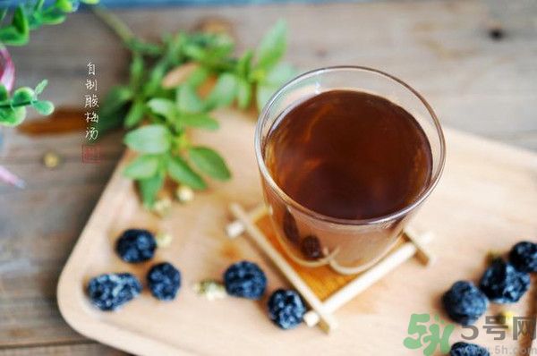 喝完酸梅湯后可以喝牛奶嗎？酸梅湯可以喝牛奶一起喝嗎？