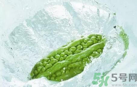 新鮮的苦瓜片能泡水喝嗎？新鮮苦瓜片泡水喝好嗎？