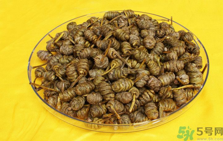 石斛和泥鰍能同吃嗎？石斛和泥鰍能一起吃嗎？