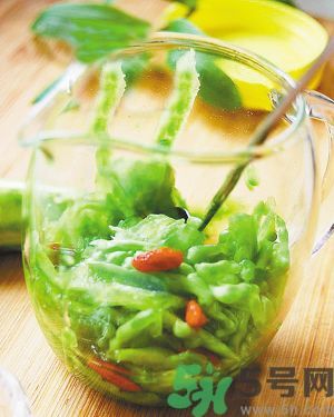 苦瓜可以和枸杞一起泡水喝嗎？苦瓜和枸杞一起泡水喝好嗎？